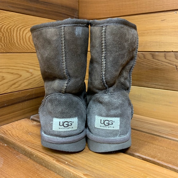UGG Classic Short Sheepskin Brown Leather Boots - Picture 3 of 8